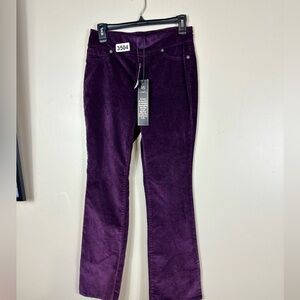 DG2 purple. Petite xsmall 14 waist 10” rise 28”inseam nwt velvet feel